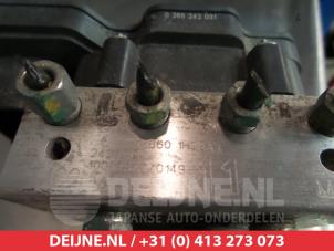 Nissan Micra ABS Pomp O337705 foto 3