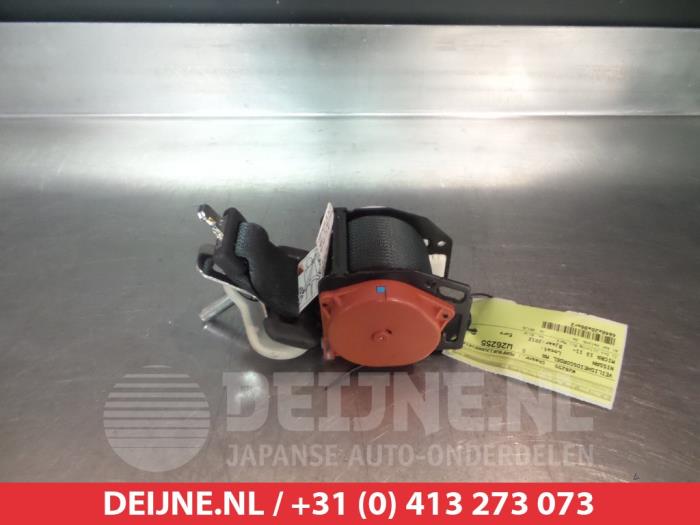Nissan Micra Rear seatbelt, centre O315598