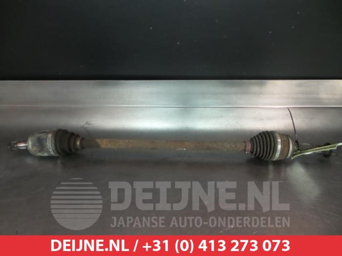Gebruikte Aandrijfas rechts-achter Toyota RAV4 (A3) 2.0 16V VVT-i 4x4 Prijs € 50,00 Margeregeling aangeboden door V.Deijne Jap.Auto-onderdelen BV
