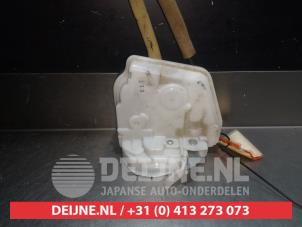 Mazda 2 Türschlossmechanik 4-türig rechts hinten O386391 foto 2