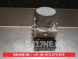 Nissan Primera ABS pump O337587 photo 4