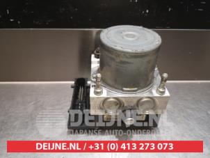 Nissan Primera ABS pump O337587 photo 3