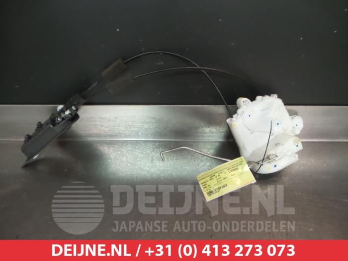 Honda Jazz Deurslot Mechaniek 4Deurs rechts-voor O281079