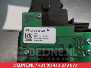 Mazda 2 Licht Schalter O306549 foto 2