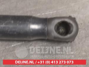 Kia Sportage Gasdemper links-achter O293961 foto 3