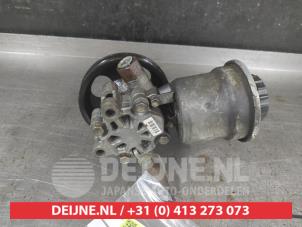 Toyota Yaris Lenkkraftverstärker Pumpe O331994 foto 2