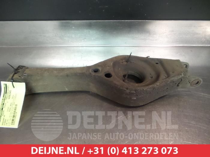Hyundai I30 Draagarm rechts-achter O393811