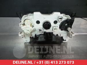 Mazda 2 Kachel Bedieningspaneel O305378 foto 2