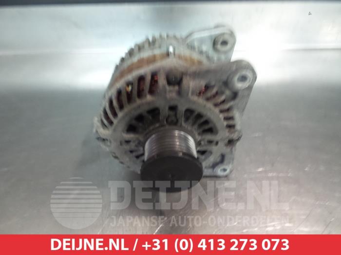 Gebruikte Dynamo Nissan Qashqai (J10) 2.0 dCi Prijs € 35,00 Margeregeling aangeboden door V.Deijne Jap.Auto-onderdelen BV