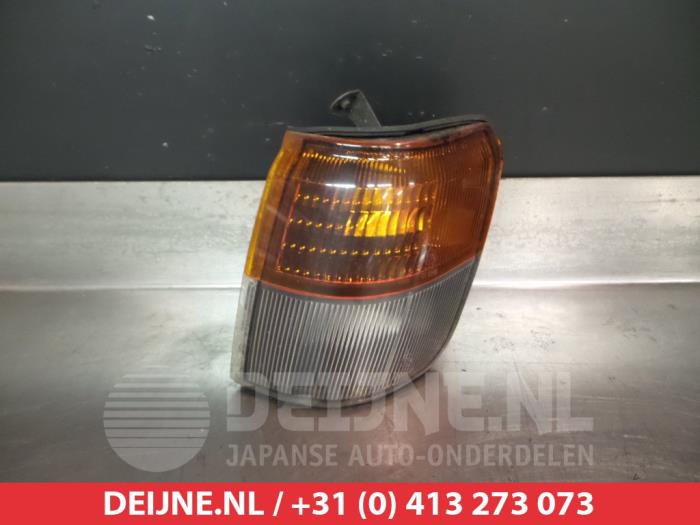 Mitsubishi Pajero Richtingaanwijzer links O268871
