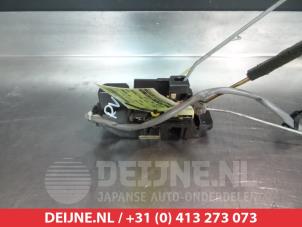 Kia Carens Front door lock mechanism 4-door, right O280887 photo 2