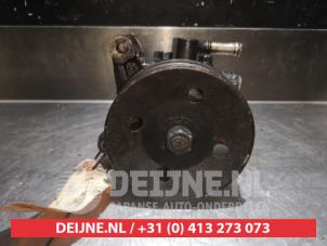 Gebruikte Servopomp Ssang Yong Musso 2.9D Prijs € 75,00 Margeregeling aangeboden door V.Deijne Jap.Auto-onderdelen BV