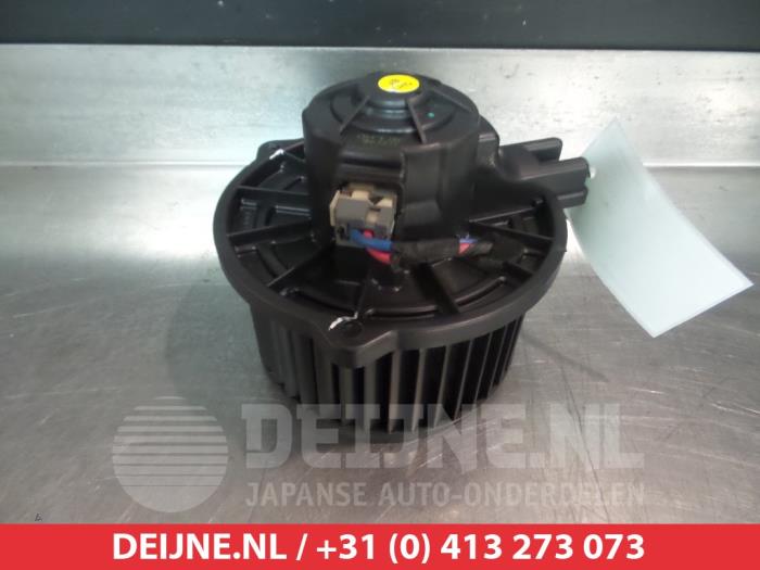 Kia Rio Kachel Ventilatiemotor O367123