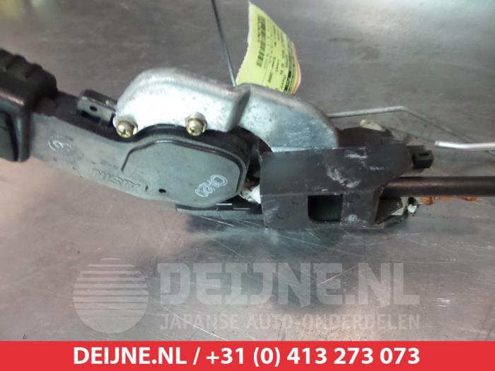 Toyota Corolla Deurslot Mechaniek 4Deurs rechts-voor O281206