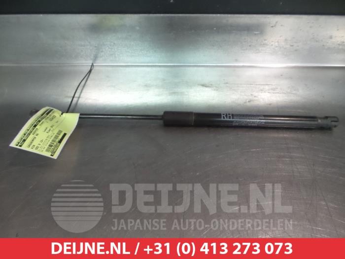 Kia Ceed Gasdemper rechts-achter O295039