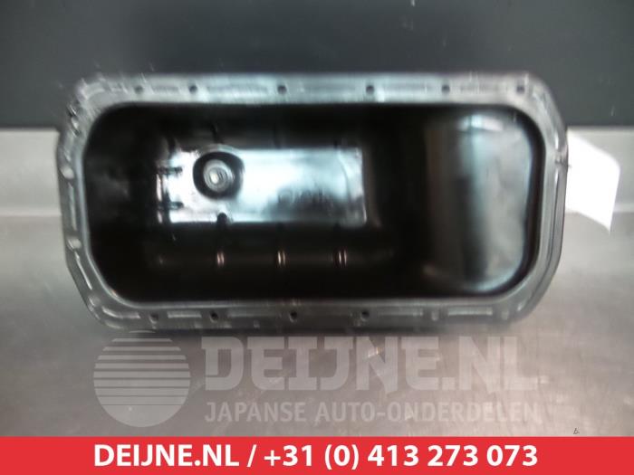 Gebruikte Carterpan Mazda 3 Prijs € 40,00 Margeregeling aangeboden door V.Deijne Jap.Auto-onderdelen BV