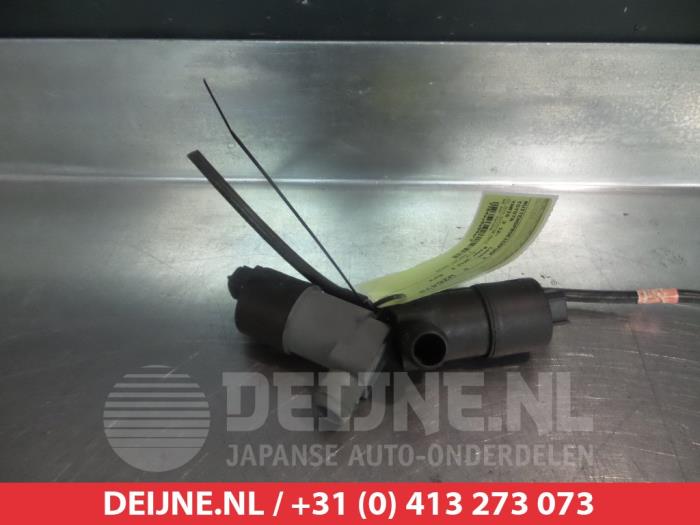 Toyota Yaris Ruitensproeierpomp voor O340986