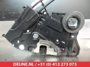 Toyota Prius Deurslot Mechaniek 4Deurs rechts-voor O281194 foto 2