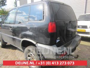 Nissan Terrano Portier 2Deurs links O271250 foto 2