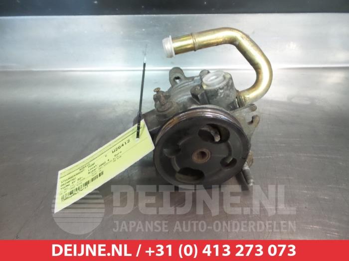 Gebruikte Pomp Servo Daihatsu YRV (M2) 1.0 12V DVVT STi Prijs € 25,00 Margeregeling aangeboden door V.Deijne Jap.Auto-onderdelen BV