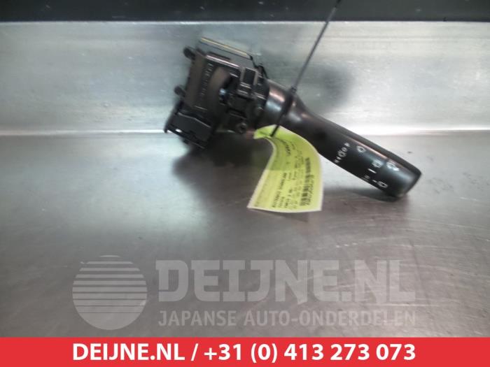 Toyota Yaris Scheibenwischer Schalter O310355