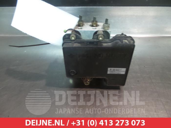 Gebruikte ABS Pomp Mazda MPV (LW19/69) 2.0 16V Prijs € 50,00 Margeregeling aangeboden door V.Deijne Jap.Auto-onderdelen BV