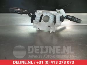 Gebruikte Combischakelaar Stuurkolom Mazda 5 (CR19) 2.0 CiDT 16V Normal Power Prijs € 30,00 Margeregeling aangeboden door V.Deijne Jap.Auto-onderdelen BV