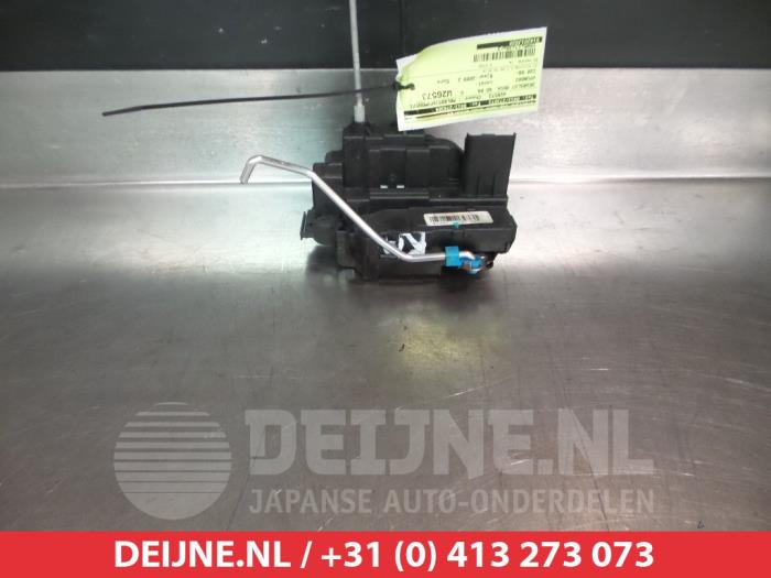 Hyundai I20 Deurslot Mechaniek 4Deurs rechts-achter O281389