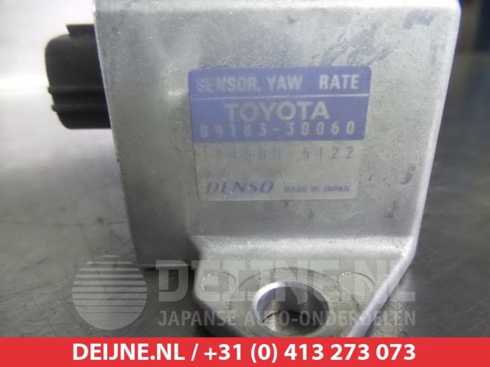 Lexus LS Anti-roll control sensor O329339