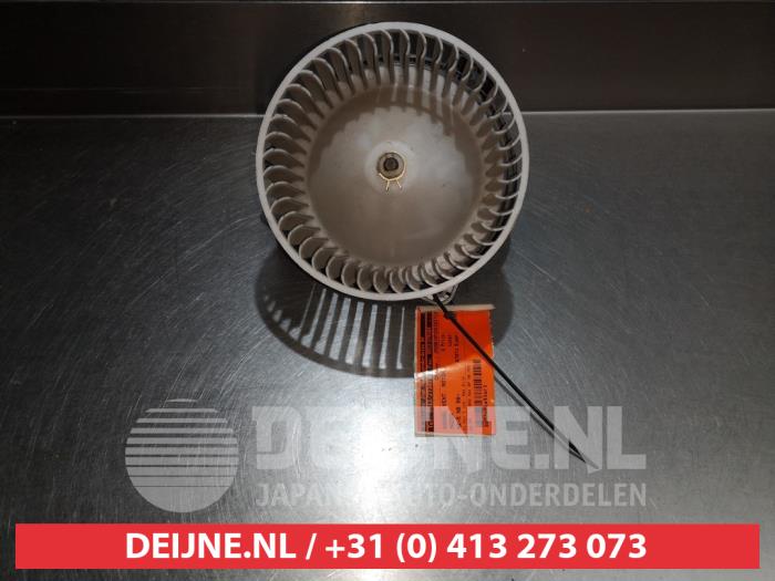 Mazda MX-5 Heating and ventilation fan motor O366882