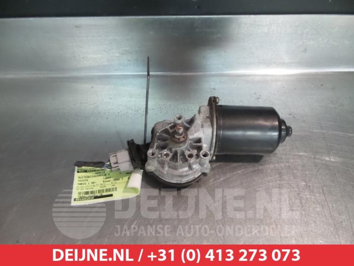 Toyota Yaris Scheibenwischermotor vorne O349292