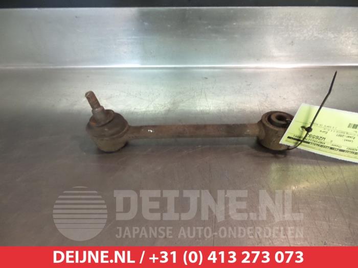 Kia Carens Draagarm links-achter O383500