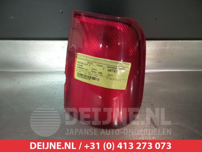 Nissan Terrano Rücklicht rechts O299267