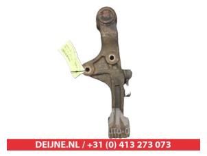 Kia Carnival Draagarm onder links-voor O381344 foto 2