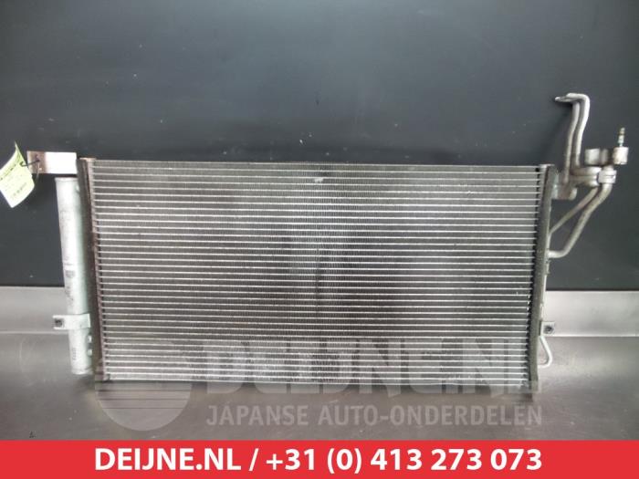 Gebruikte Airco Condensor Hyundai Santa Fe I 2.0 CRDi 16V 4x4 Prijs € 25,00 Margeregeling aangeboden door V.Deijne Jap.Auto-onderdelen BV