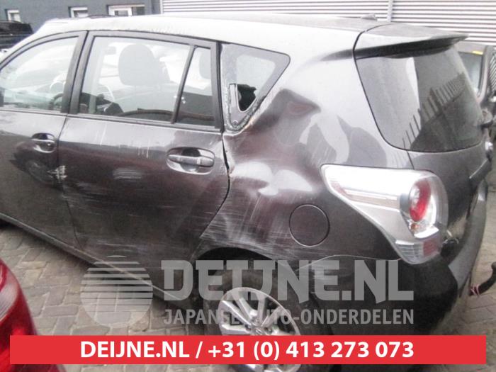 Toyota Verso Türscheibe 4-türig links hinten O288070