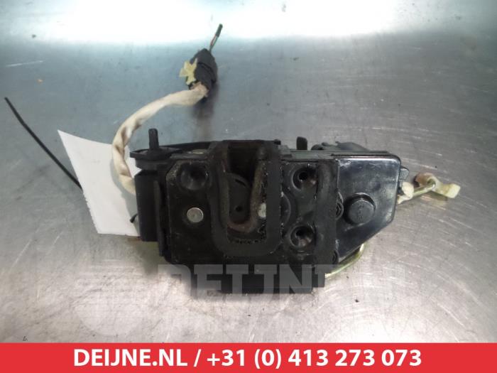 Hyundai Getz Deurslot Mechaniek 4Deurs rechts-achter O281373