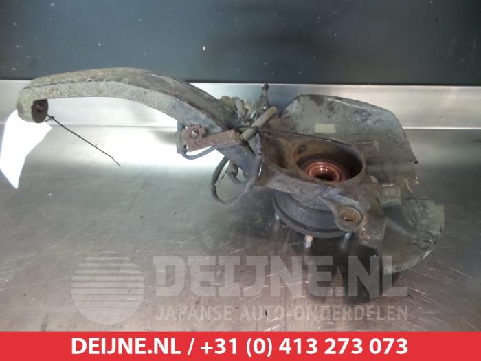 Hyundai Sonata Fusee links-voor O322414