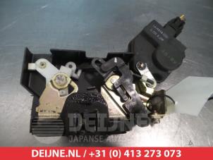 Hyundai Terracan Türschlossmechanik 4-türig links hinten O280031 foto 2