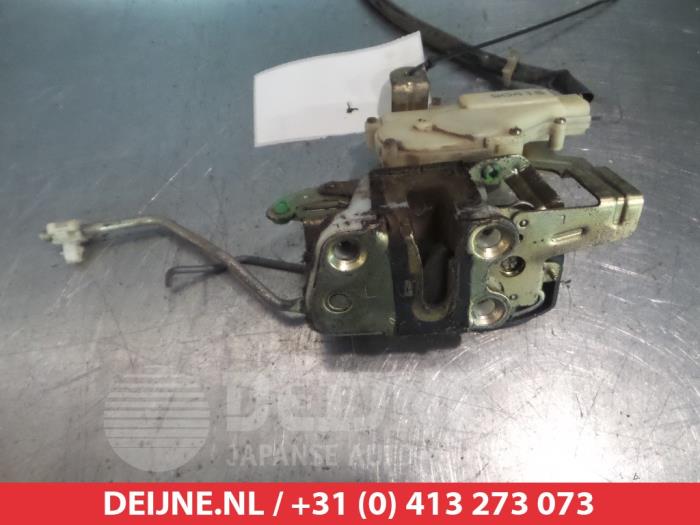 Mazda B-Serie Door lock mechanism 4-door, front left O279391