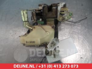 Mazda B-Serie Door lock mechanism 4-door, front left O279391 photo 2