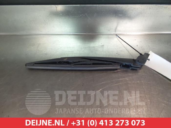 Suzuki Swift Ruitenwisserarm achter O301527