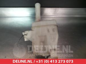 Suzuki Baleno Scheibensprühertank vorne O340781 foto 2