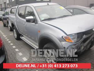Mitsubishi L200 Portier 4Deurs rechts-achter O286549 foto 2