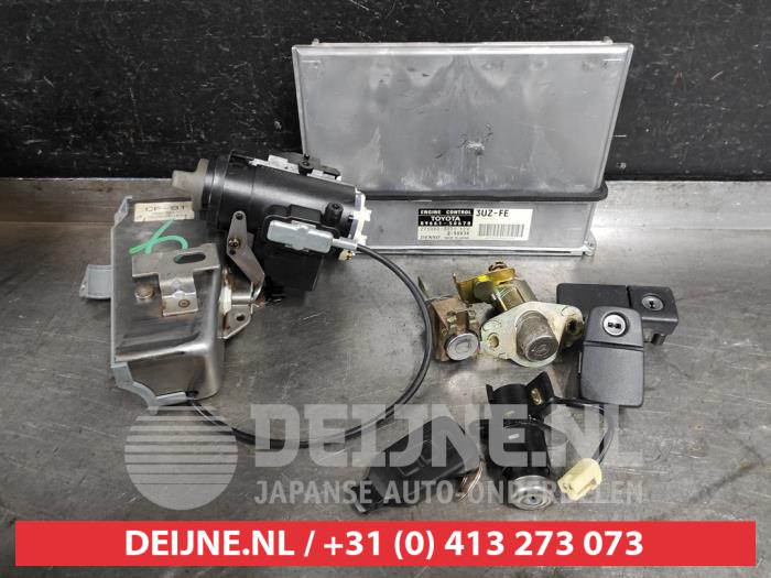 Lexus LS Set of cylinder locks (complete) O278406
