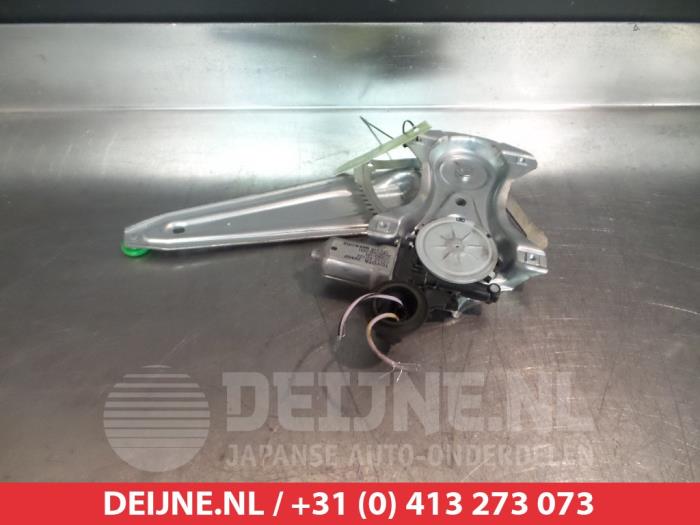 Toyota Yaris Fenstermechanik 4-türig links hinten O290979
