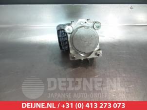 Toyota Hilux ABS Pumpe O338440 foto 2