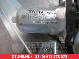 Toyota Hilux Ruitmechaniek 4Deurs rechts-achter O291723 foto 2