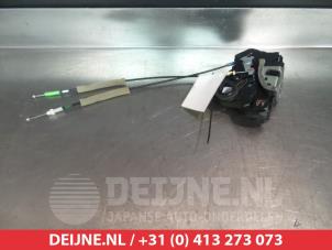 Toyota Prius Plus Türschlossmechanik 4-türig links vorne O279891 foto 2