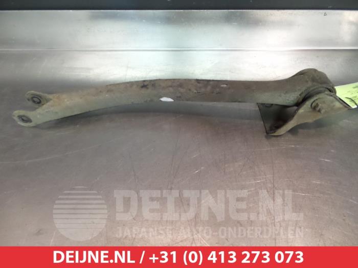 Subaru Legacy Draagarm links-achter O393753